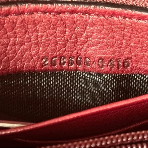 GUCCI Soho Leather Zip Around Wallet Cherry - Picture 14 of 14